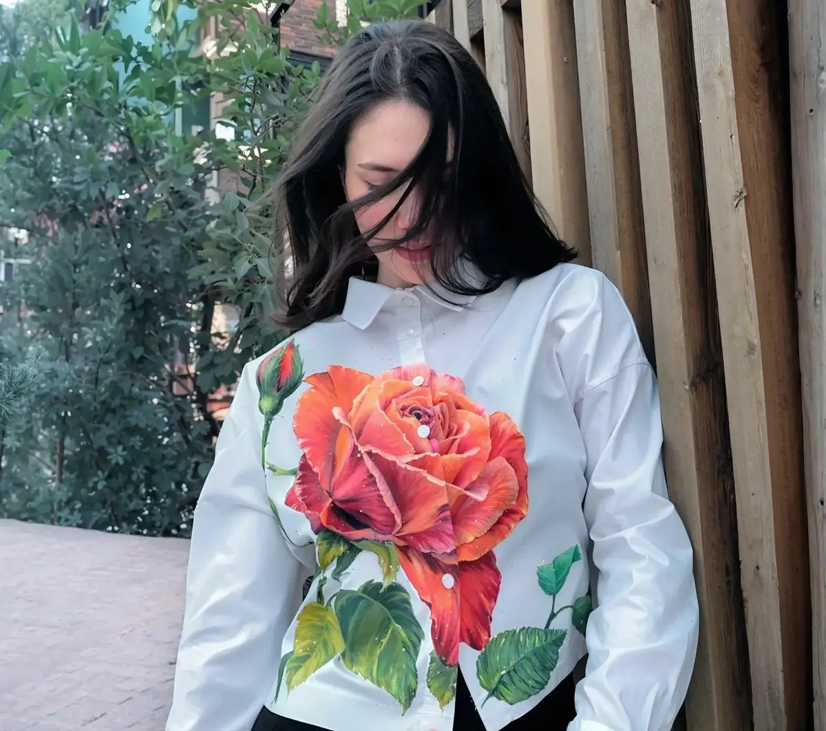 Роза. Макро. Роспись одежды